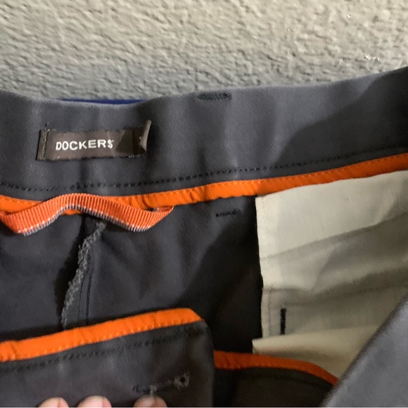 Men’s dockers 36 X 34 - Picture 3 of 4